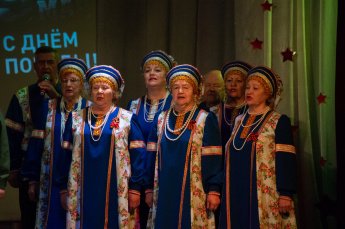 Народный хор русской песни «Родник»