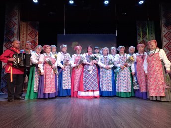 Отчётный концерт Народного хора русской песни"РОДНИК"
